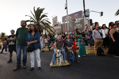 El público llegó en familia a presenciar el espectáculo.